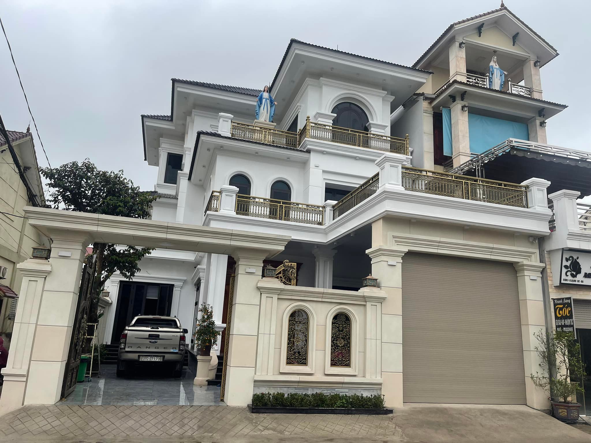 Thi công thang máy biệt thư